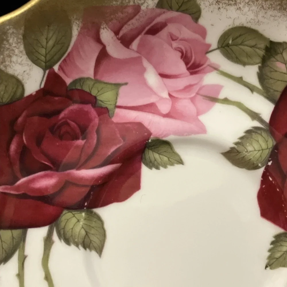 Royal Albert Rare Six Rose Old English Pattern Saucer Bone China England Vintage